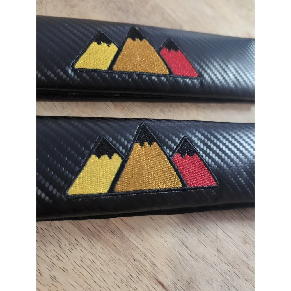 Tri Color Mountain Safety Seat‎ Belt Shoulder Pad for Toyota Models